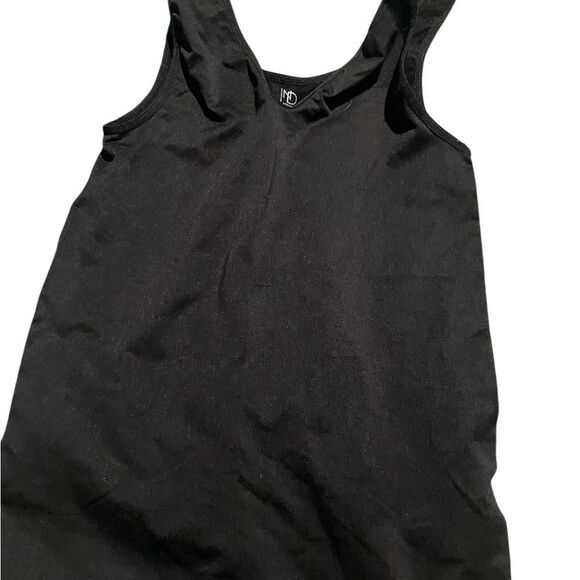 New Directiond size large Black Sleeveless Tank Top excellent - Picture 1 of 2